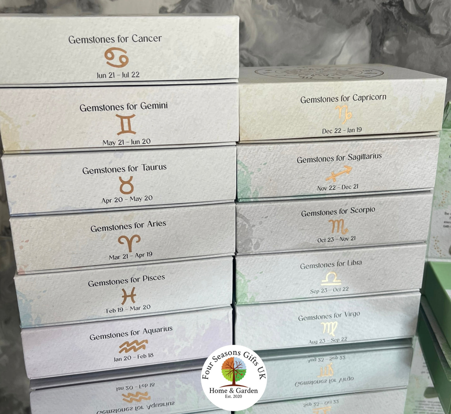 Zodiac Star Sign Crystal Tumblestone & Crystal Chip Candle Gift Sets