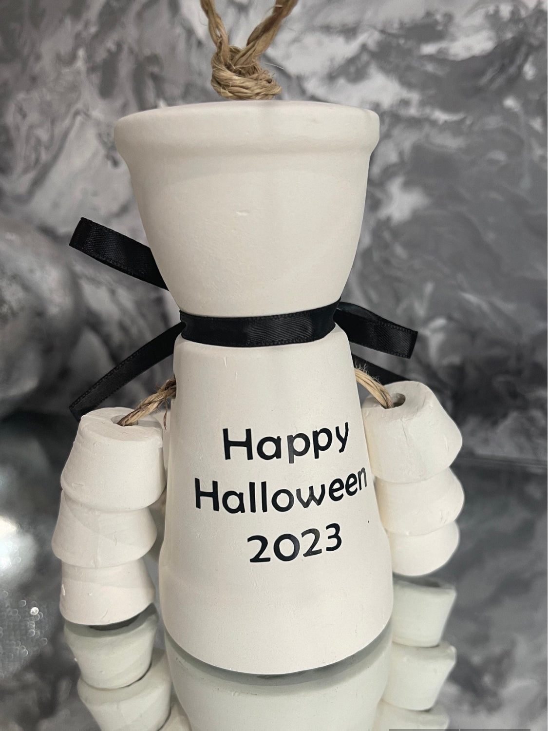 Halloween Personalised Terracotta Plant Pot Man Skeleton Character, Hanging Home or Garden Ornament , Shelf Sitter Decoration Autumn Garden Gifts