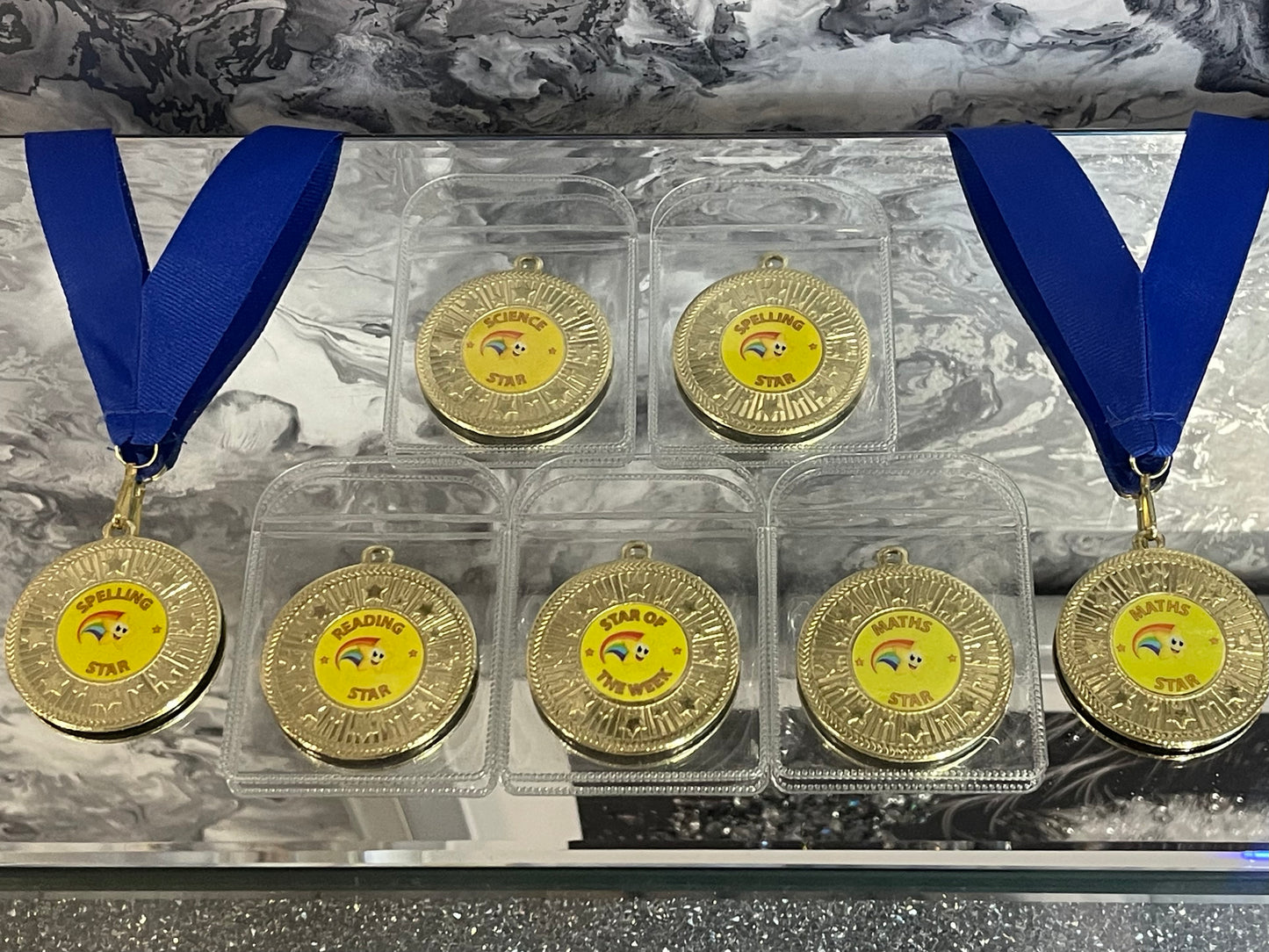 Children’s Star Medals Well Done Award Teaching Resources Reward Achievement Spelling Maths Reading Science Star of the Week Keepsake Gifts