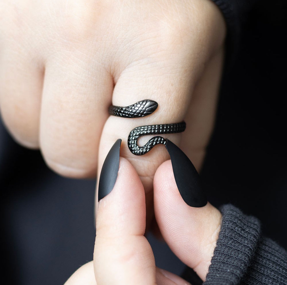 Serpentine Black Finish Snake Coil Adjustable Ring On Gift Card