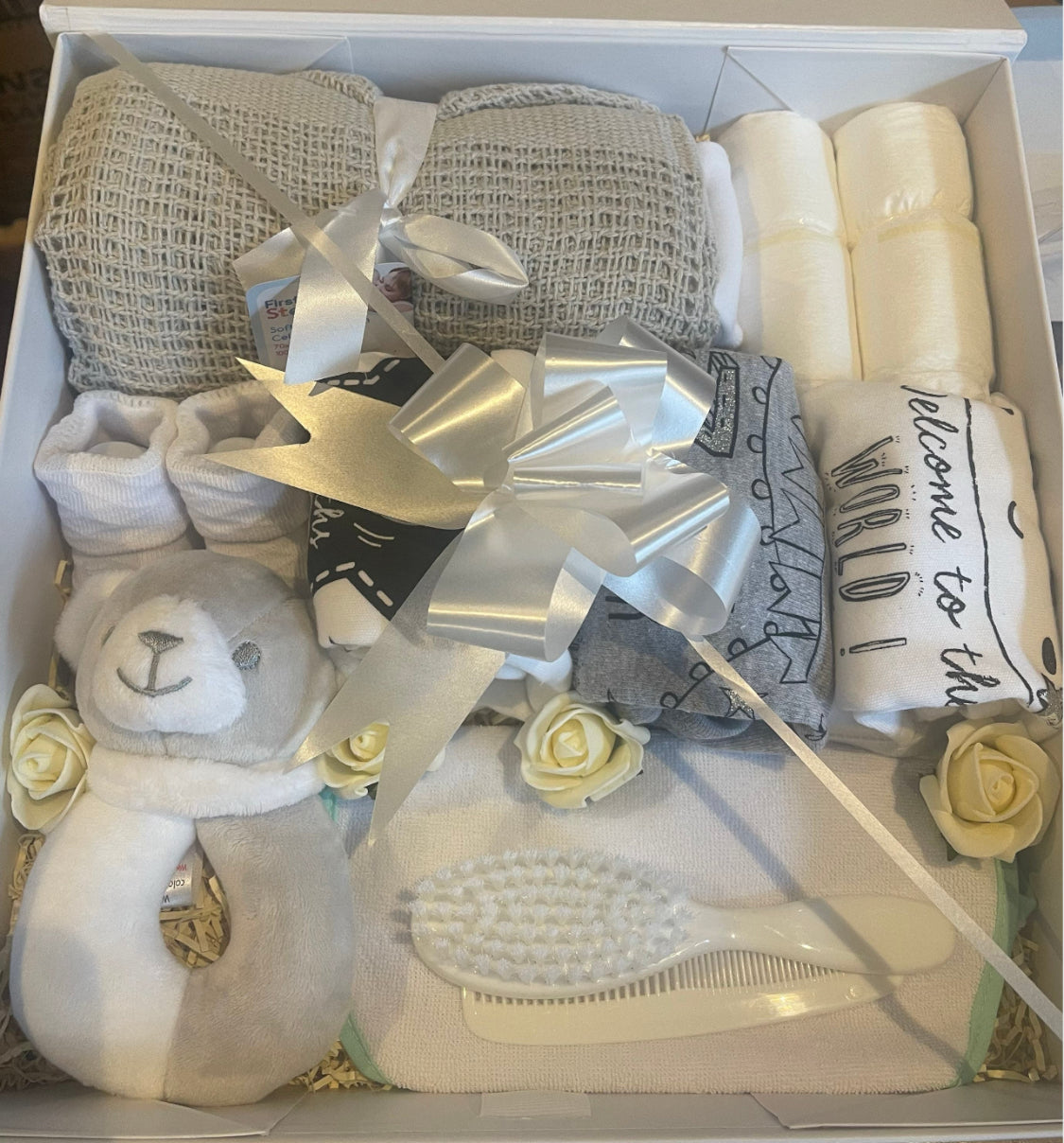 Personalised Unisex Baby Memory Box Gift Set Including Milestone Bodysuits - Special Baby shower or Maternity Gift