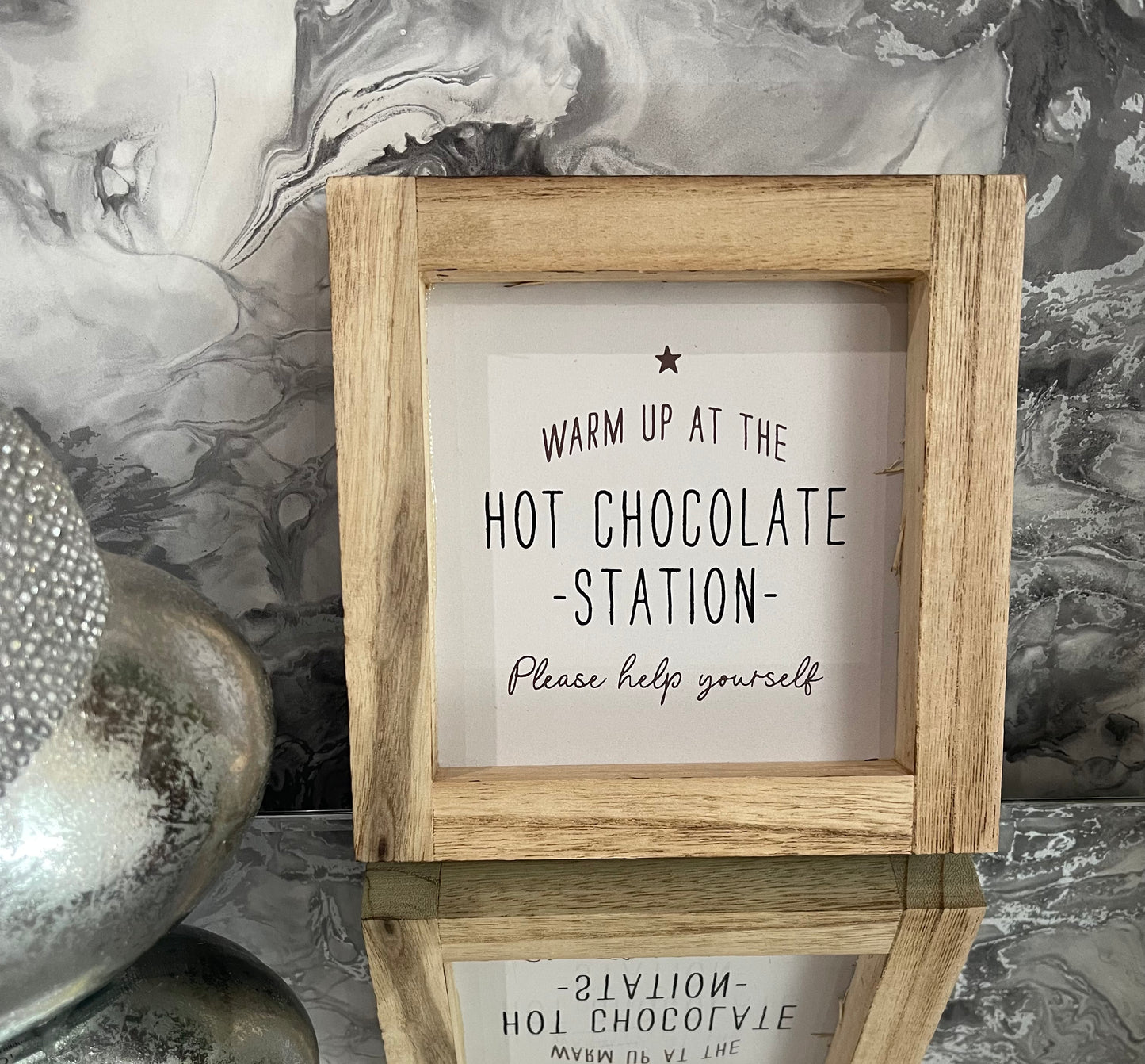 Hot Chocolate Station Stand Festive Wooden Frame Sign Decor Xmas Ornament Gift