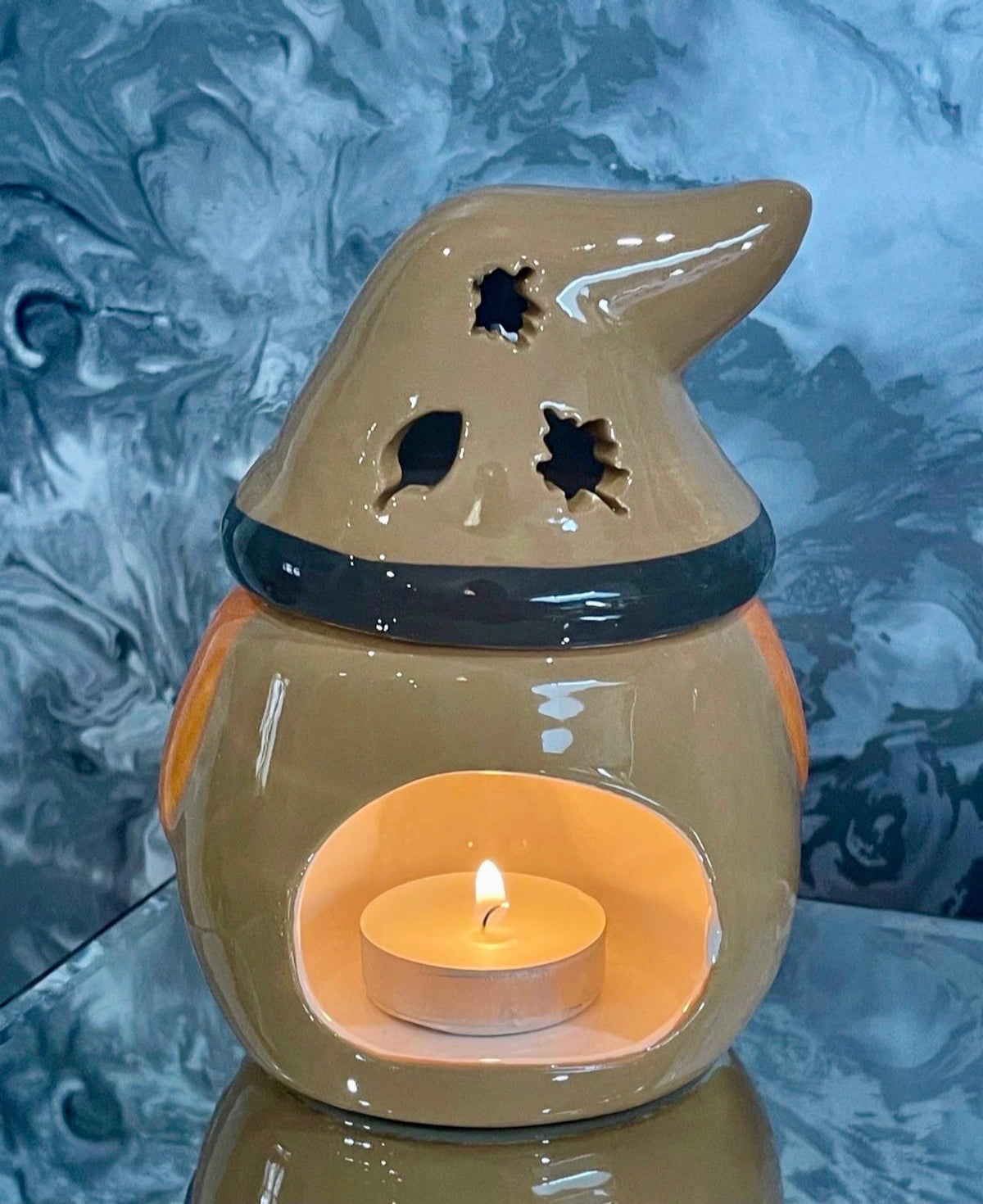 Autumn Gonk Oil Burner, Ceramic Pumpkin Wax Melt Warmer, Cosy Fall Home Decor, Leaf Gnome Home Fragrance Gift