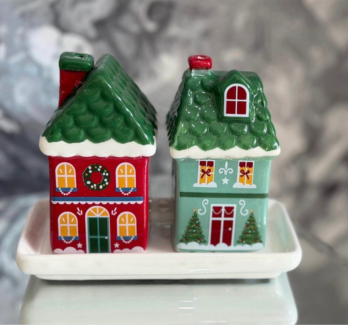 Christmas House Salt & Pepper Shaker Set