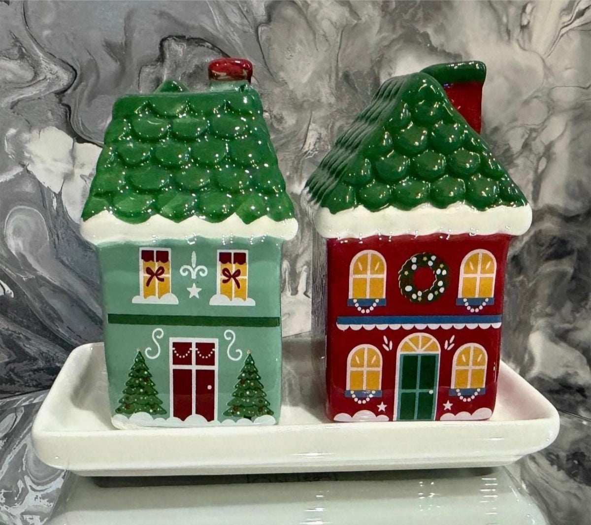 Christmas House Salt & Pepper Shaker Set
