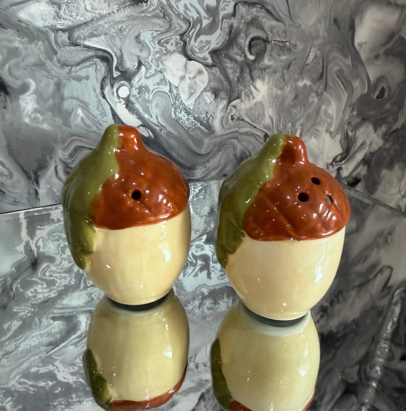 Acorn Salt and Pepper Shakers, Autumn Kitchen Decor, Woodland Tableware, Fall Dining Decor, Cosy Home Gift