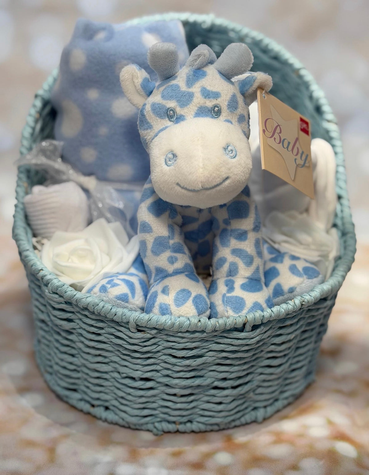 Giraffe Baby Gift Hamper – Pink or Blue