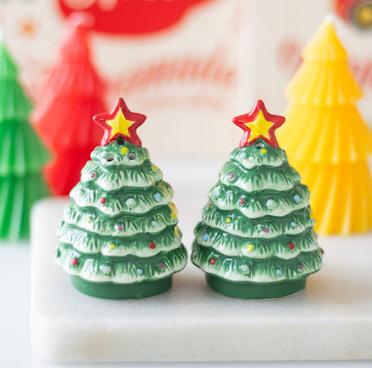 Novelty Nostalgic Christmas Tree Ceramic Salt & Pepper Shakers Pots Cruet Set Festive Tableware
