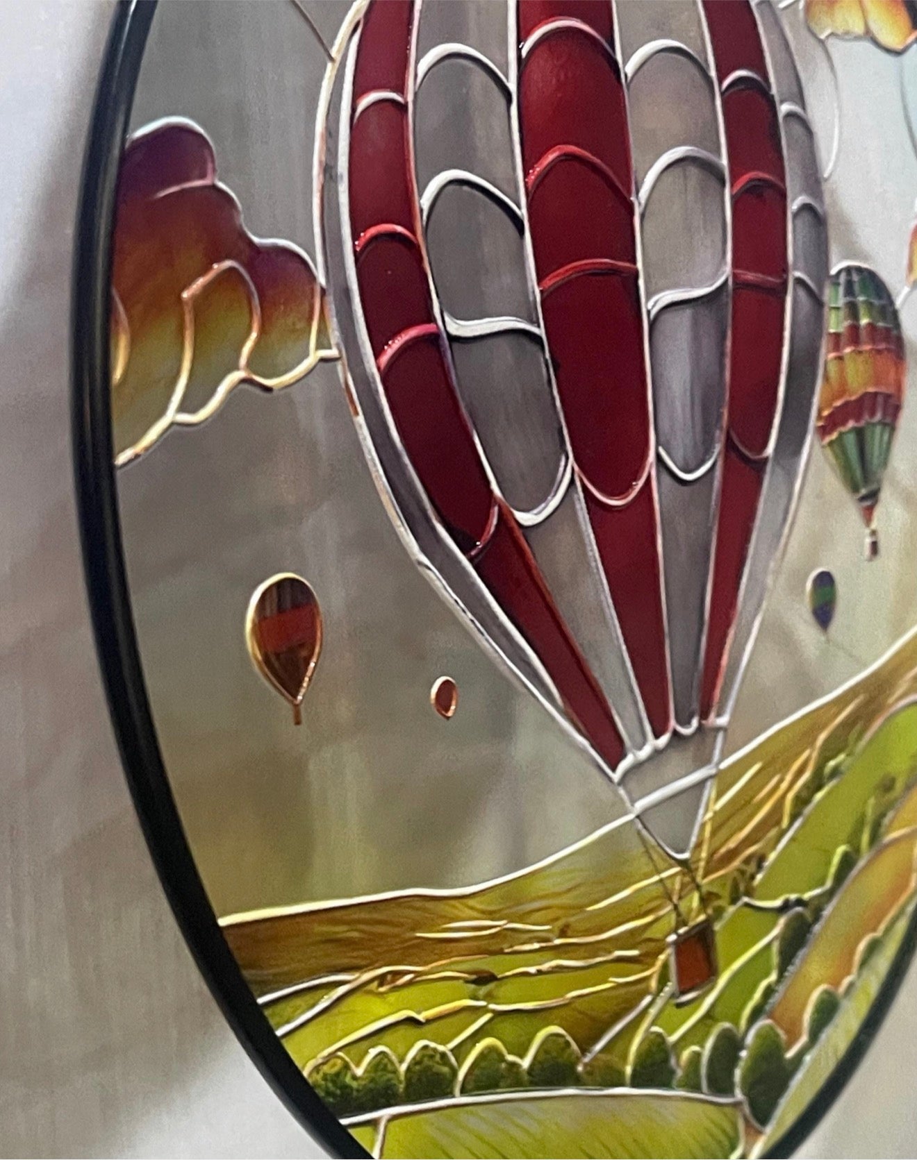 Hot Air Balloon Suncatcher – Stained Glass Effect Wind Spinner (23cm)