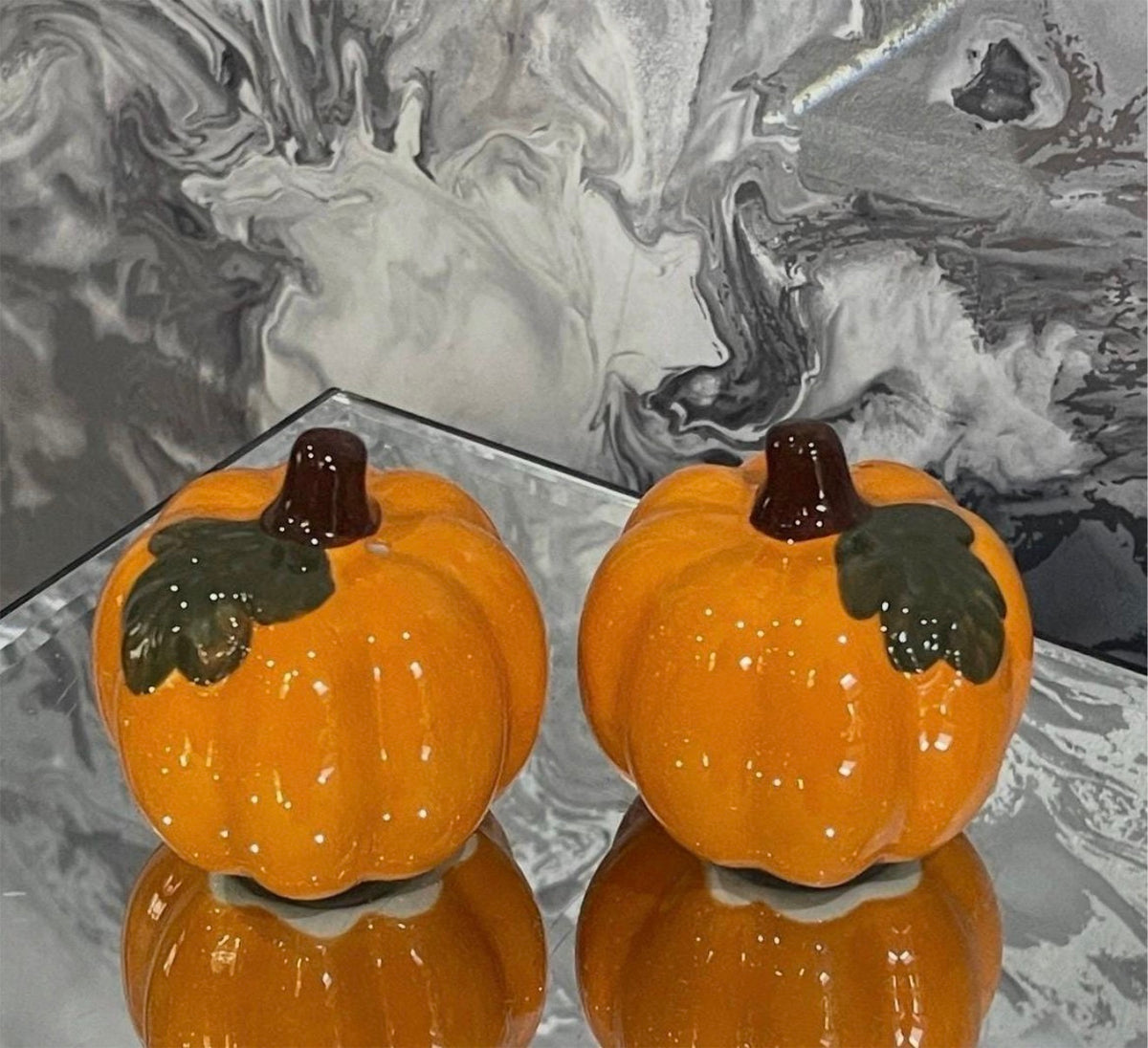 Pumpkin Salt & Pepper Shakers, Ceramic Autumn Cruet Set, Fall Kitchen Table Decor, Halloween Gift
