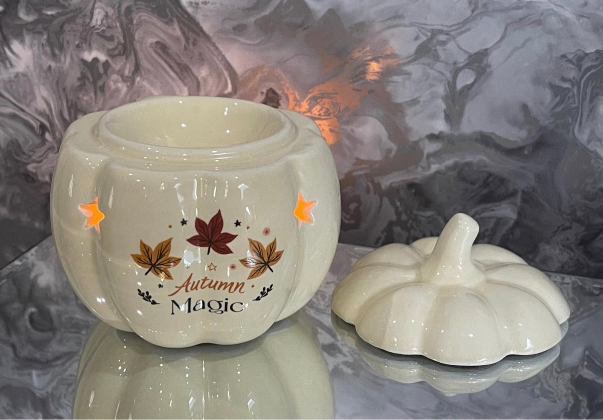 Autumn Pumpkin & Leaves Oil Burner – Ceramic Wax Melt Warmer – Seasonal Home Decor Ornament Gift