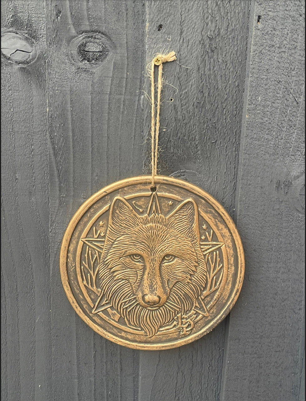 Wolf Design Terracotta Hanging Garden Wall Plaque Bronze or Silver