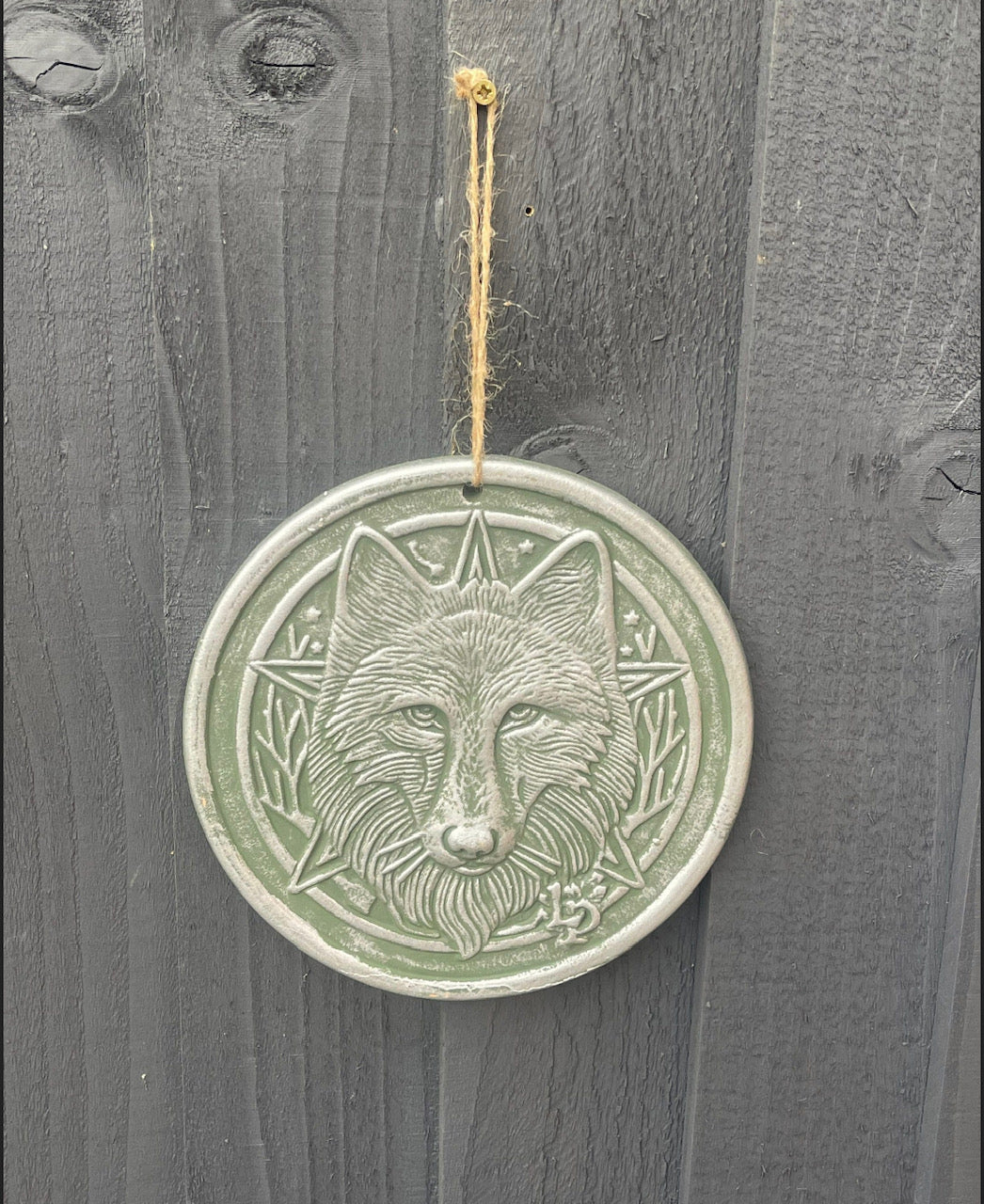 Wolf Design Terracotta Hanging Garden Wall Plaque Bronze or Silver