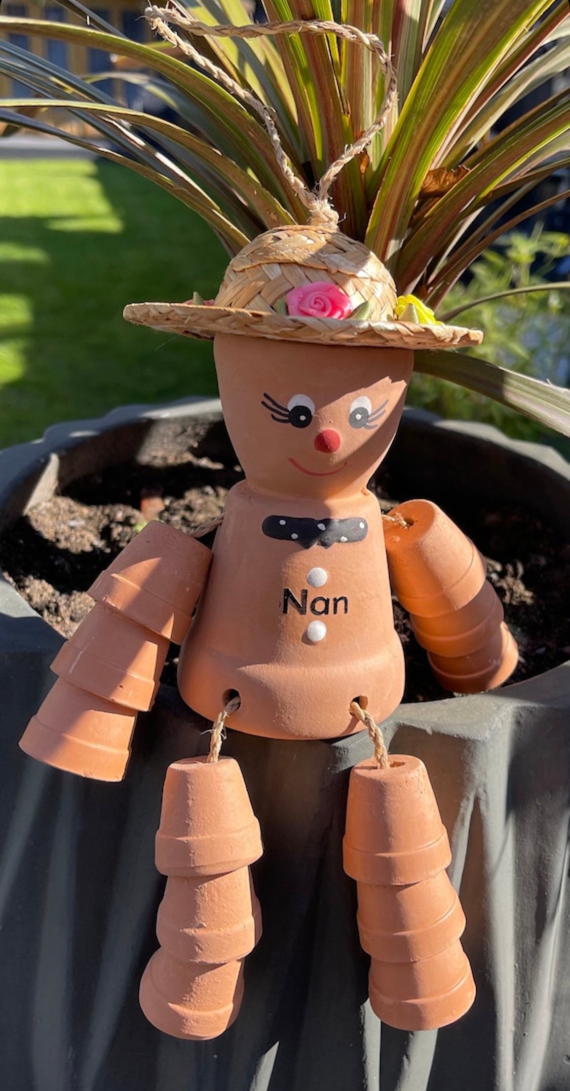 Personalised Terracotta Flowerpot Plant Pot Man or Lady Garden Ornaments